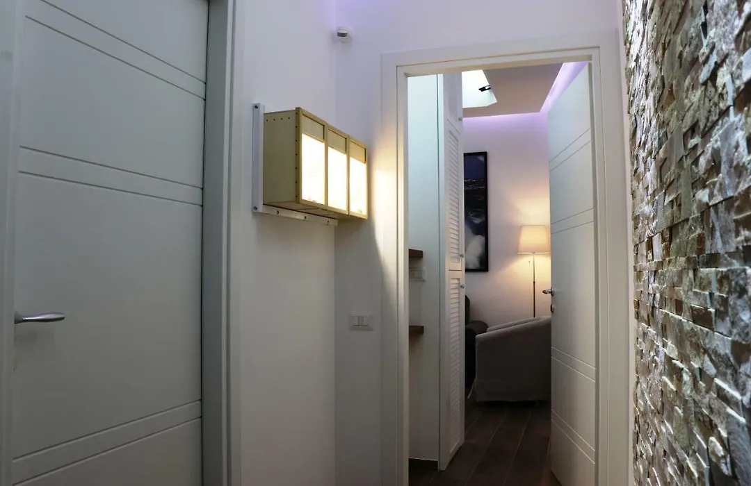 Poliziano Apartment-1