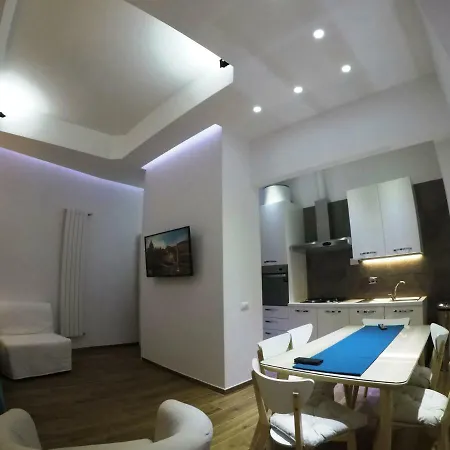 Poliziano Apartment-2