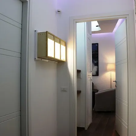 Poliziano Apartment-3